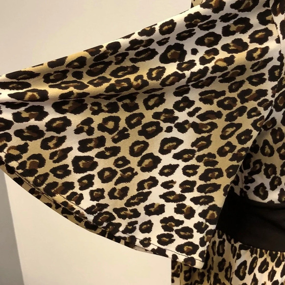 Michael Kors Leopard Patten V Neck Short Sleeve Shirt - Picture 3 of 5